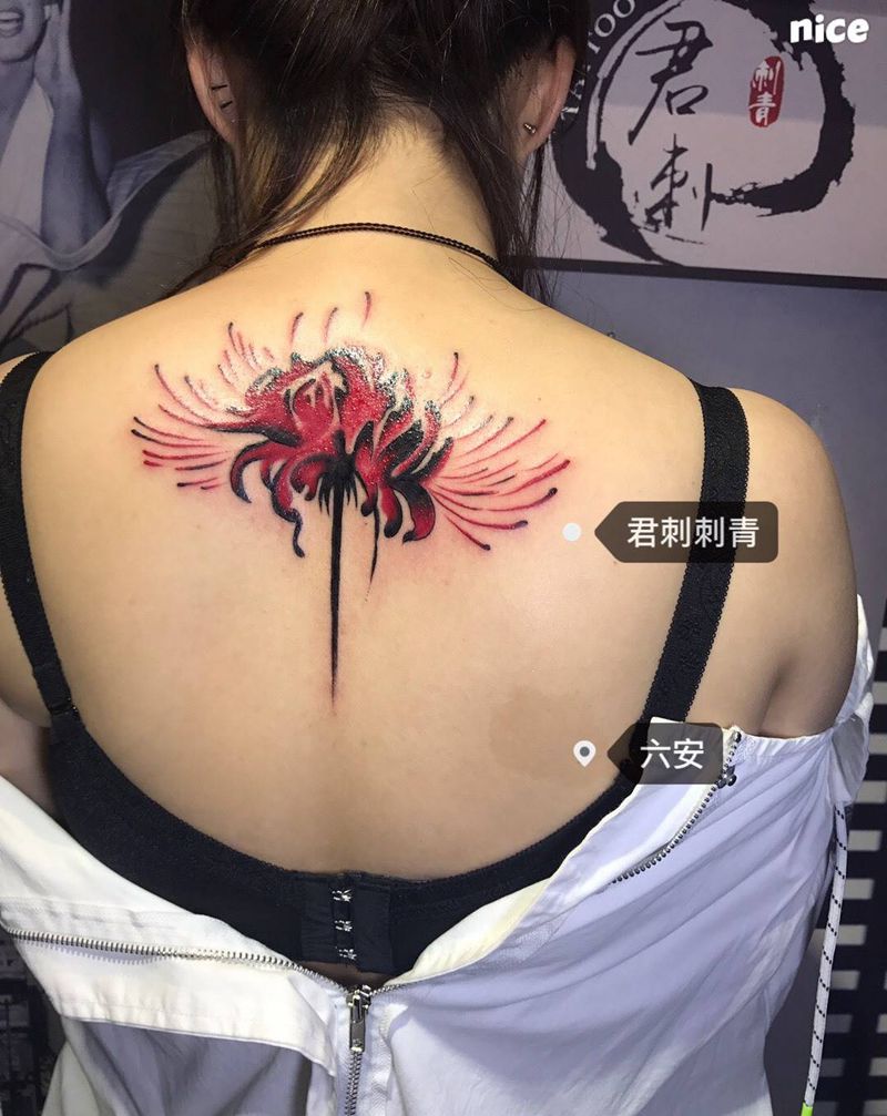 彼岸花纹身图片_背部纹身图案