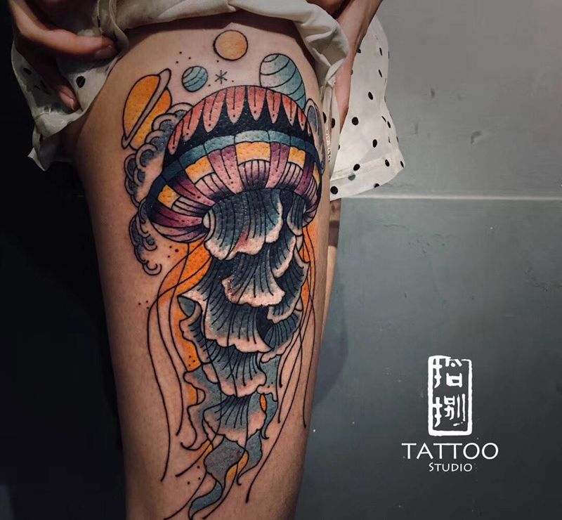 old school纹身图片_腿部Old School纹身图案