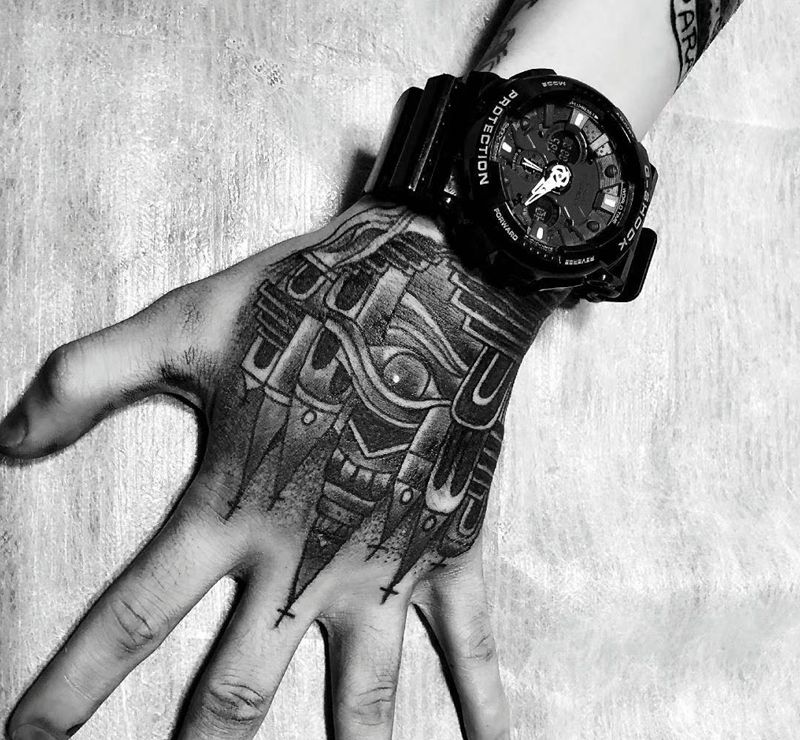 Old school 手背作品纹身图片