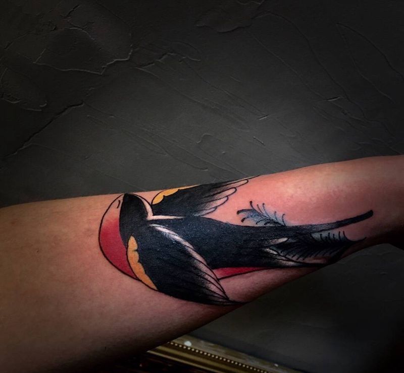 燕子遮盖纹身图片