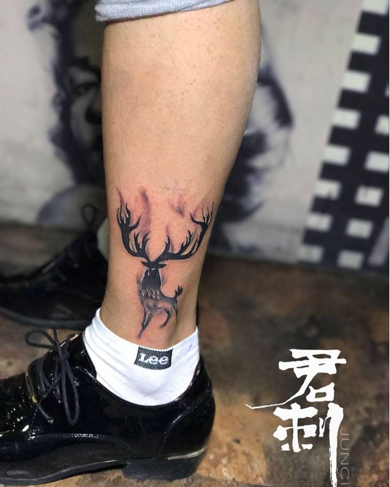 麋鹿纹身图片