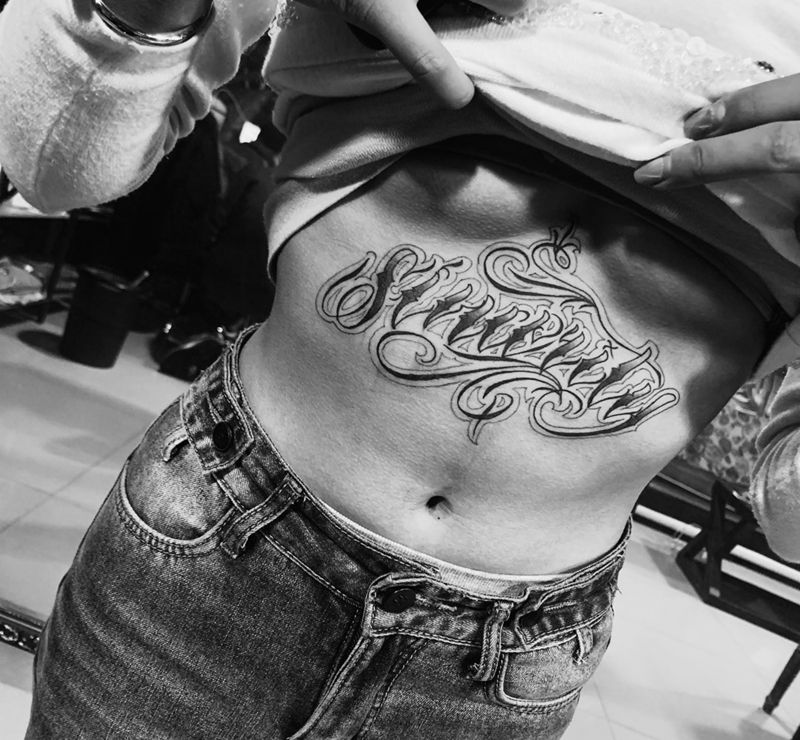 花体英文纹身图片