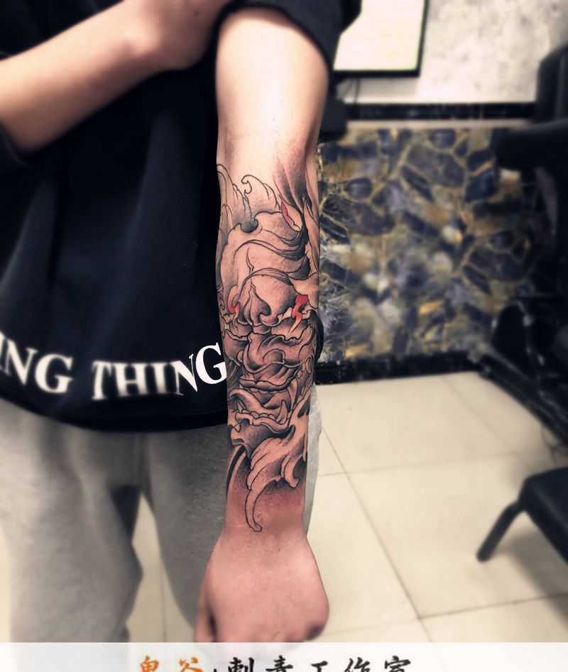 般若纹身图片_手部纹身图案