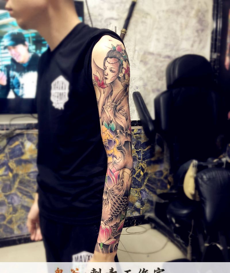 花臂纹身图片_手臂纹身图案