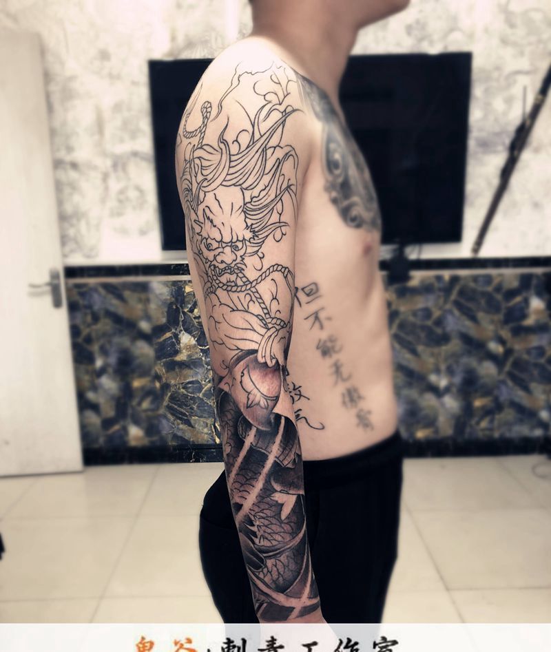 花臂纹身图片_手臂纹身图案