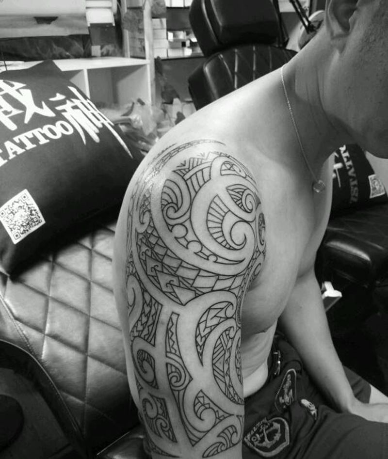 玛雅图腾线条纹身图片