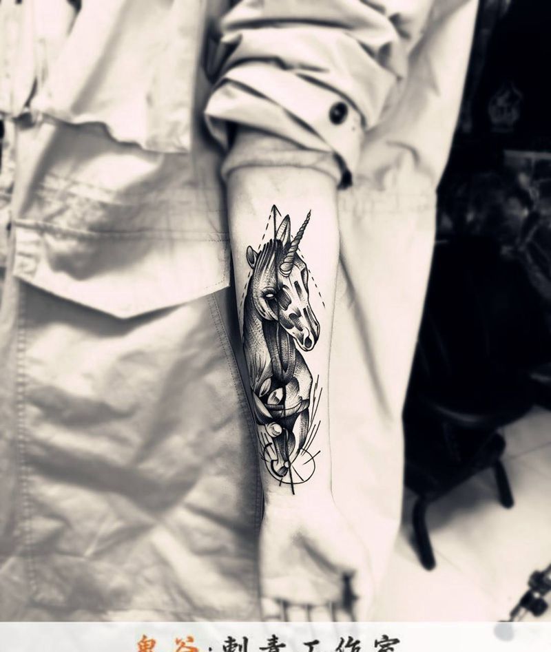 新风格独角兽纹身图片