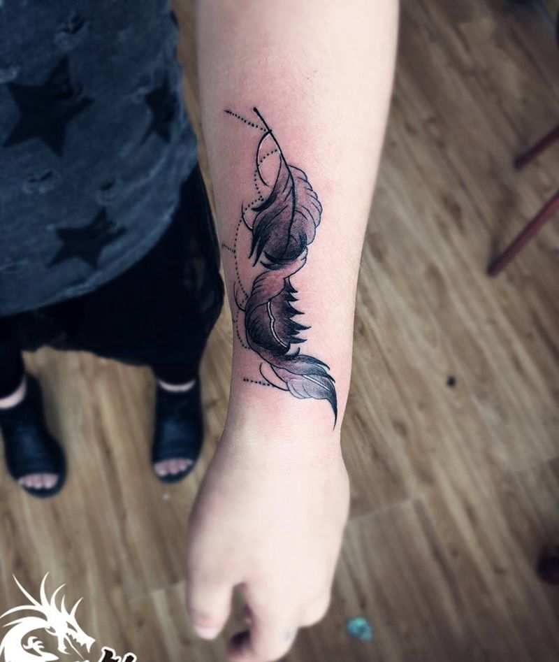 羽毛一枚纹身图片