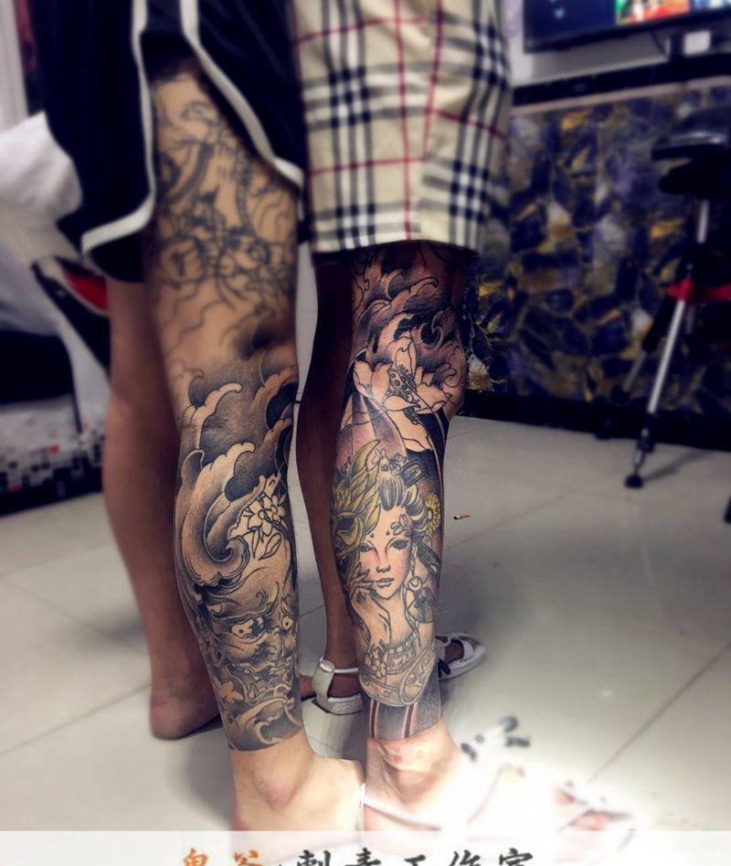 花的腿纹身图片