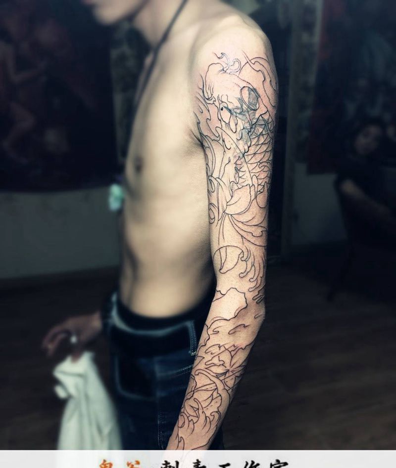 两个花臂线条纹身图片