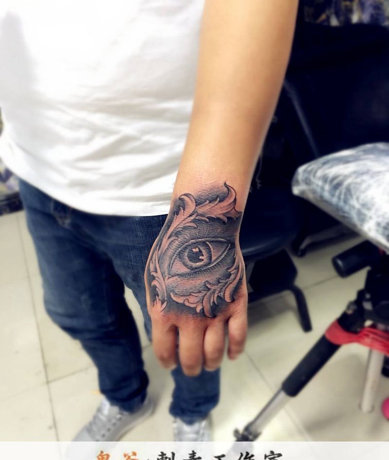 手臂纹身图片