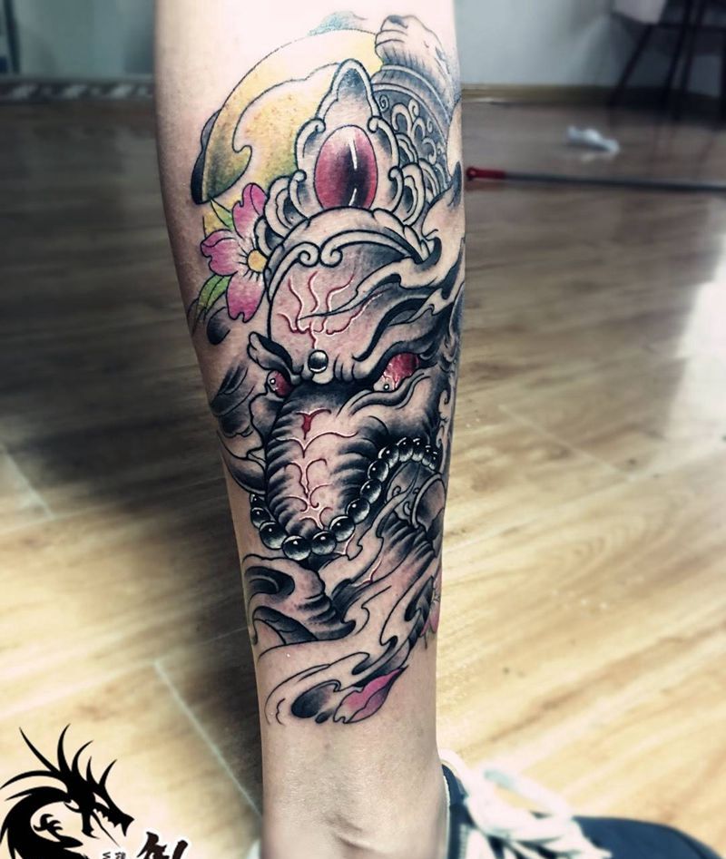 小腿象神纹身图片