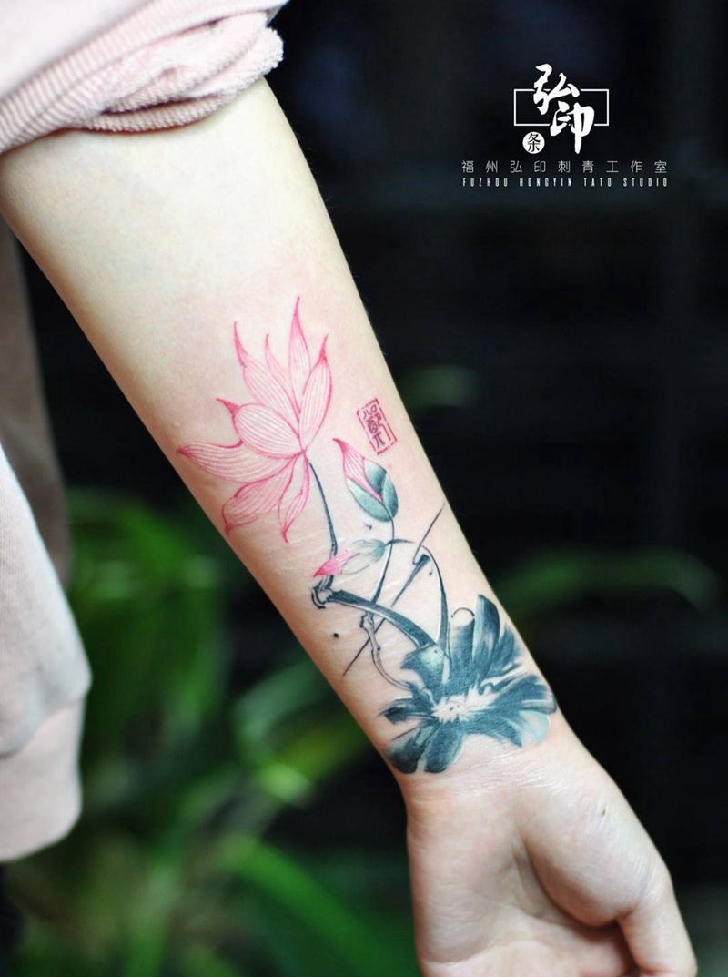 水墨荷纹身图片_成品手臂传统清新国画原创植物纹身图案