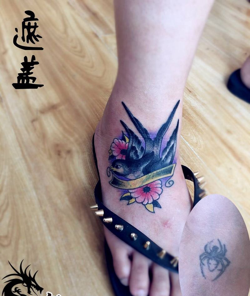 脚部遮盖纹身图片