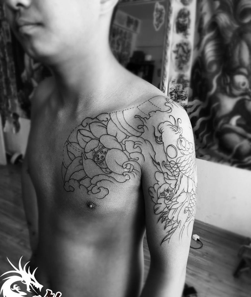 半甲线条纹身图片