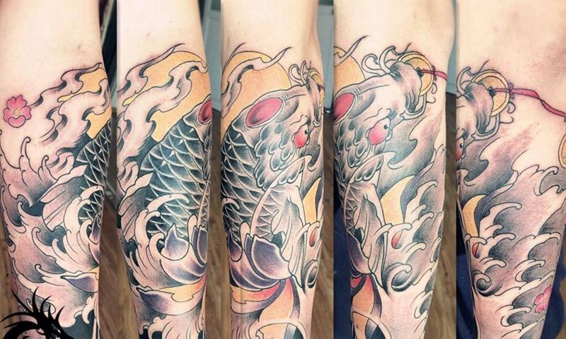 鲤鱼包小臂纹身图片