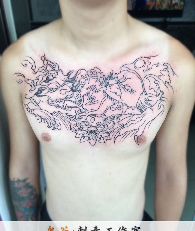 胸口纹身图片