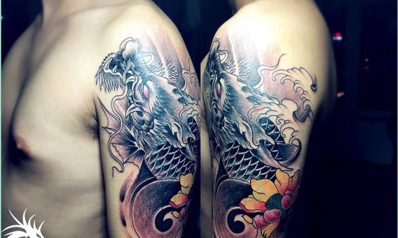 大臂鳌鱼纹身图片