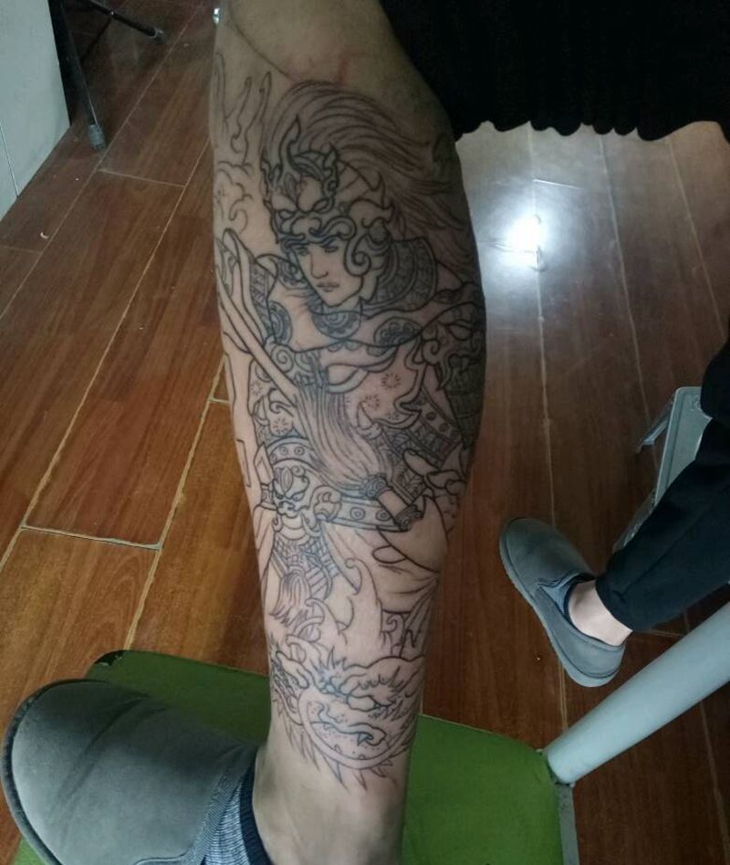 赵云小腿线条纹身图片