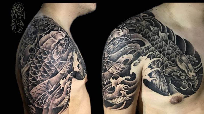 半甲锦鲤纹身纹身图片