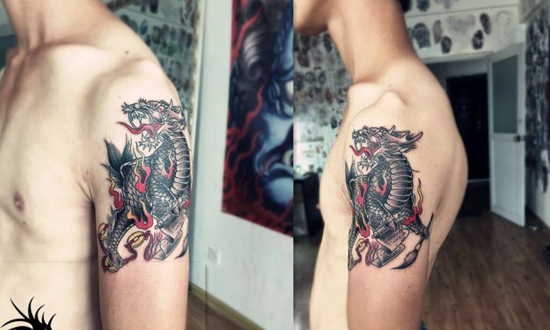 大臂迷你版麒麟纹身图片