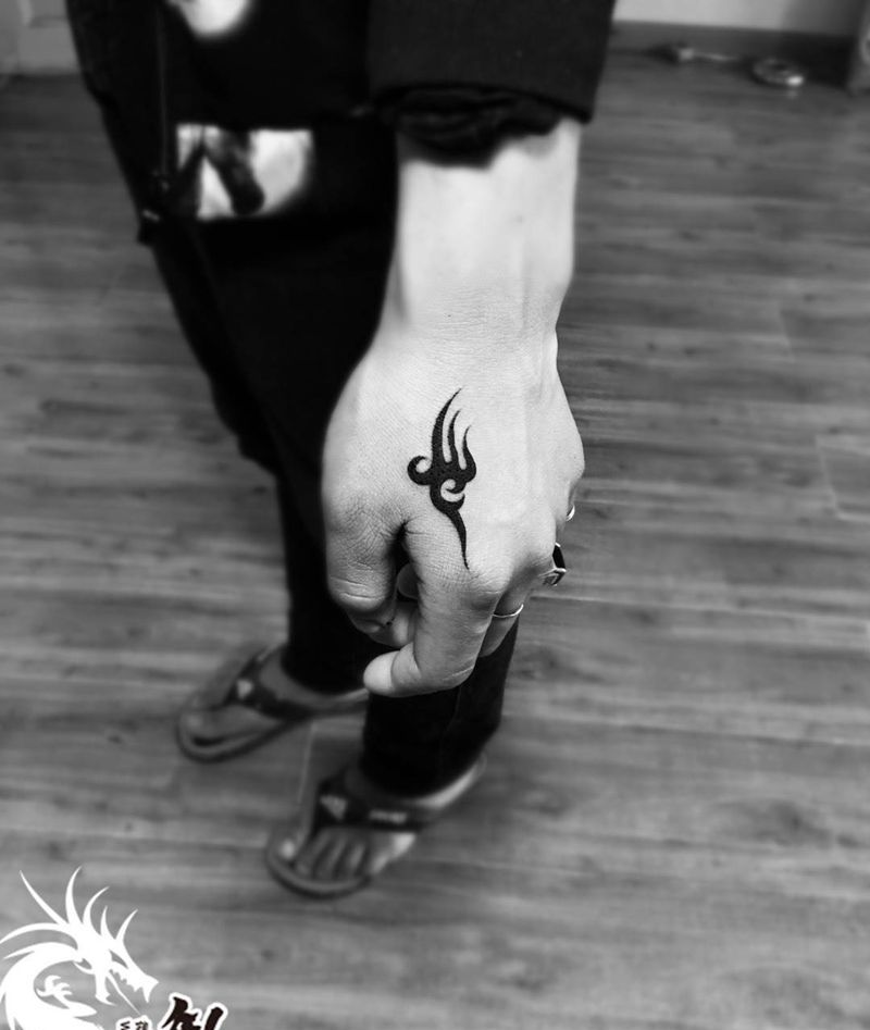 手部图腾纹身图片