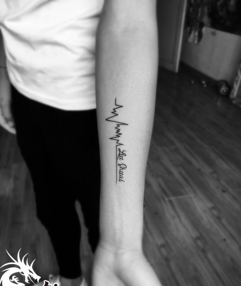 心电图纹身图片