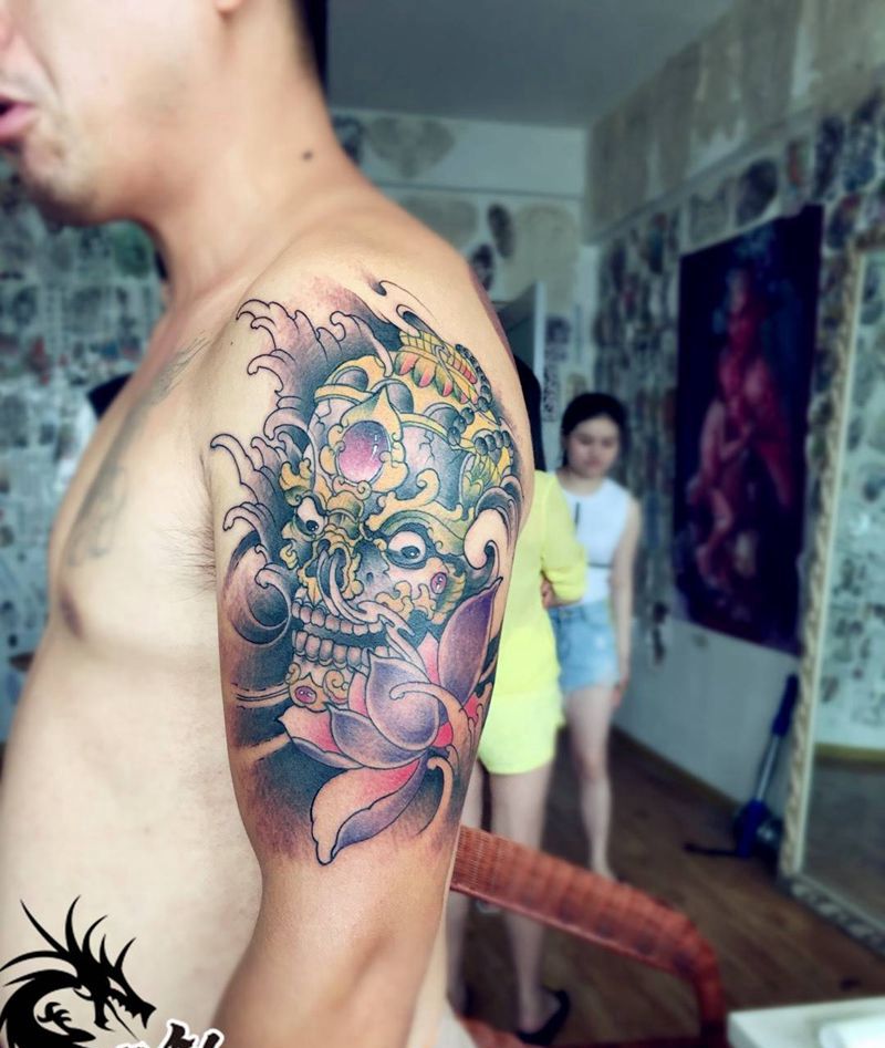 大臂嘎巴拉纹身图片