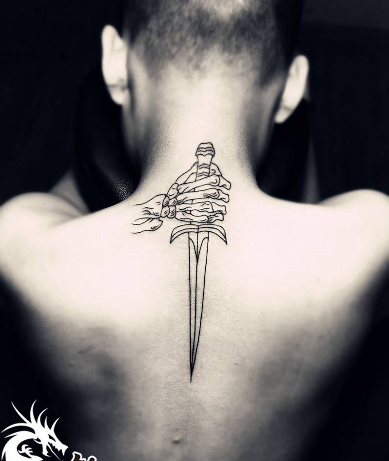 匕首纹身图片