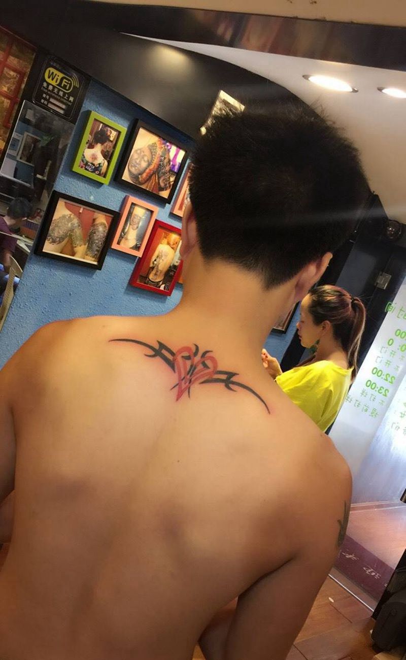 彩色图腾纹身图片