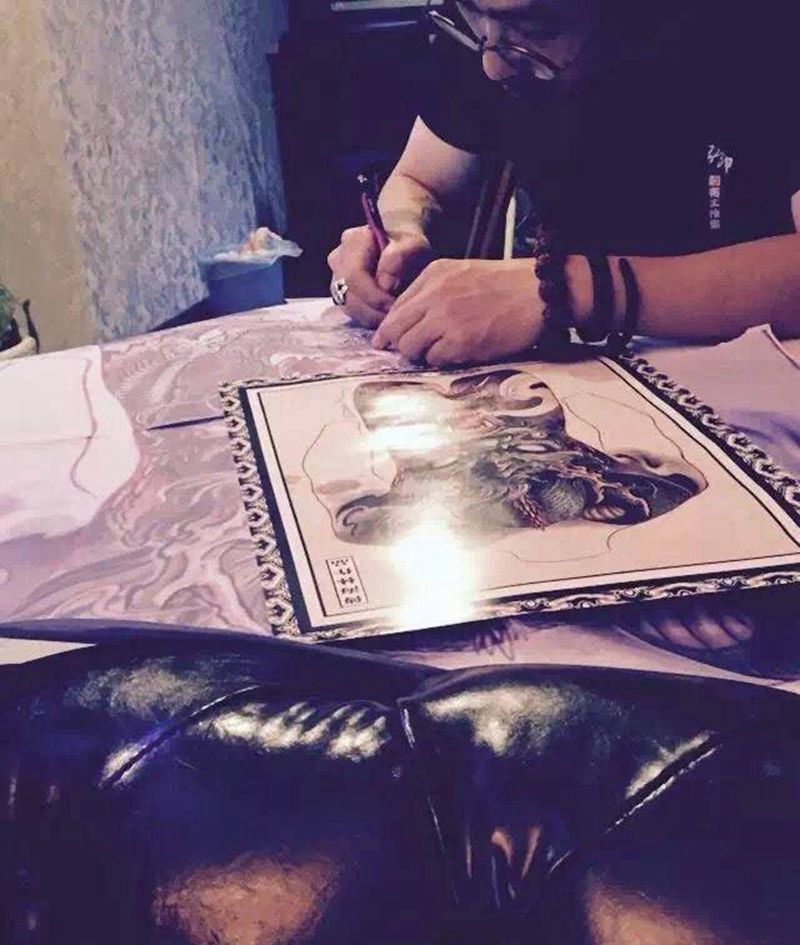 大满背未完待续纹身图片