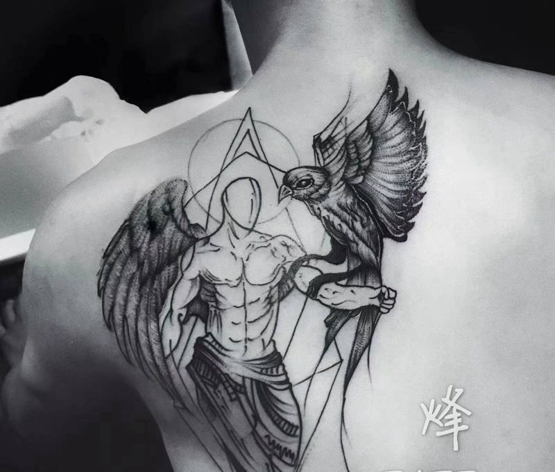 #天使#纹身图片_背部点刺纹身图案