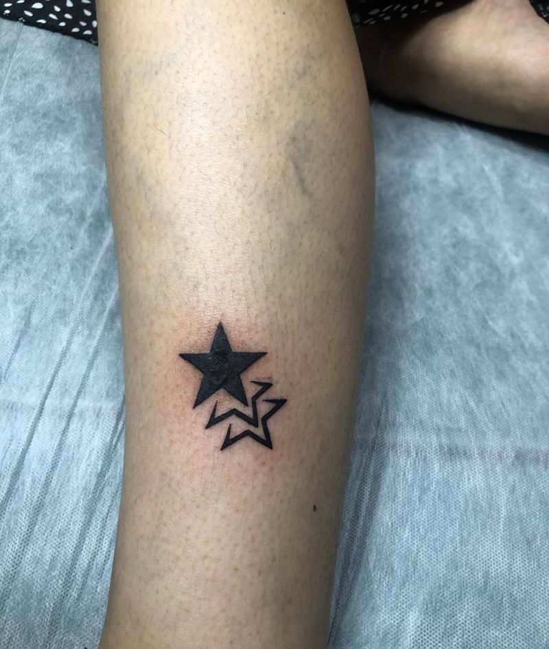 小清晰纹身图片_腿部纹身图案