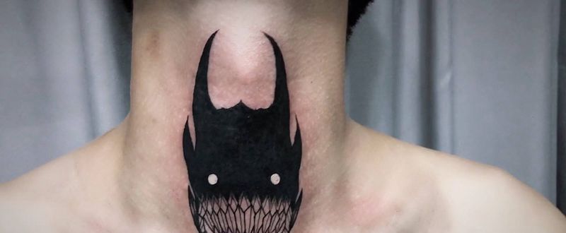 恶魔暗黑系纹身图片_颈部Old School纹身图案