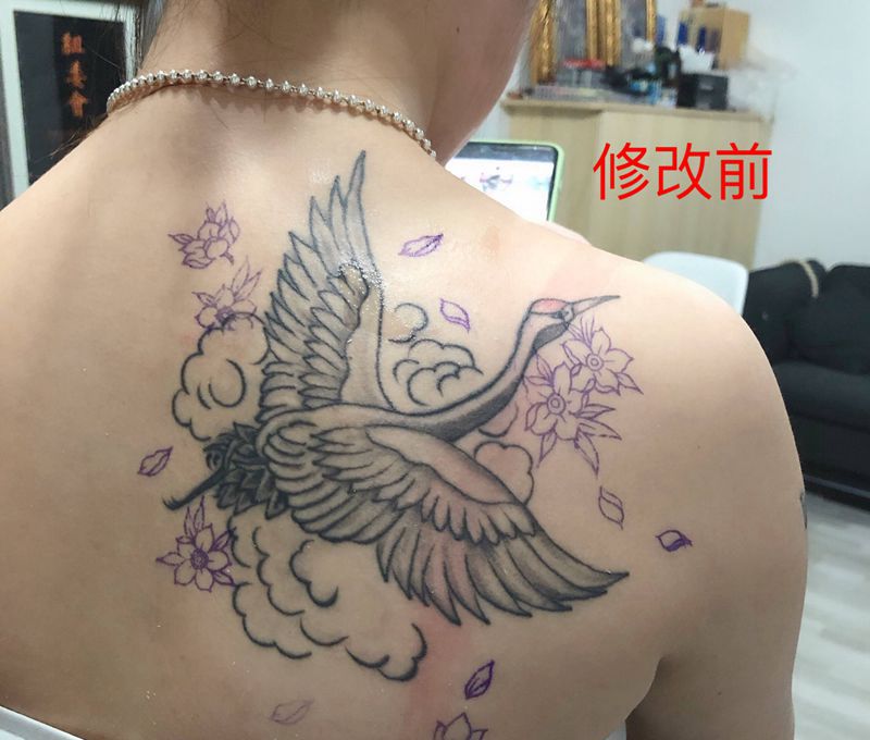 修改添加纹身图片_背部新传统纹身图案
