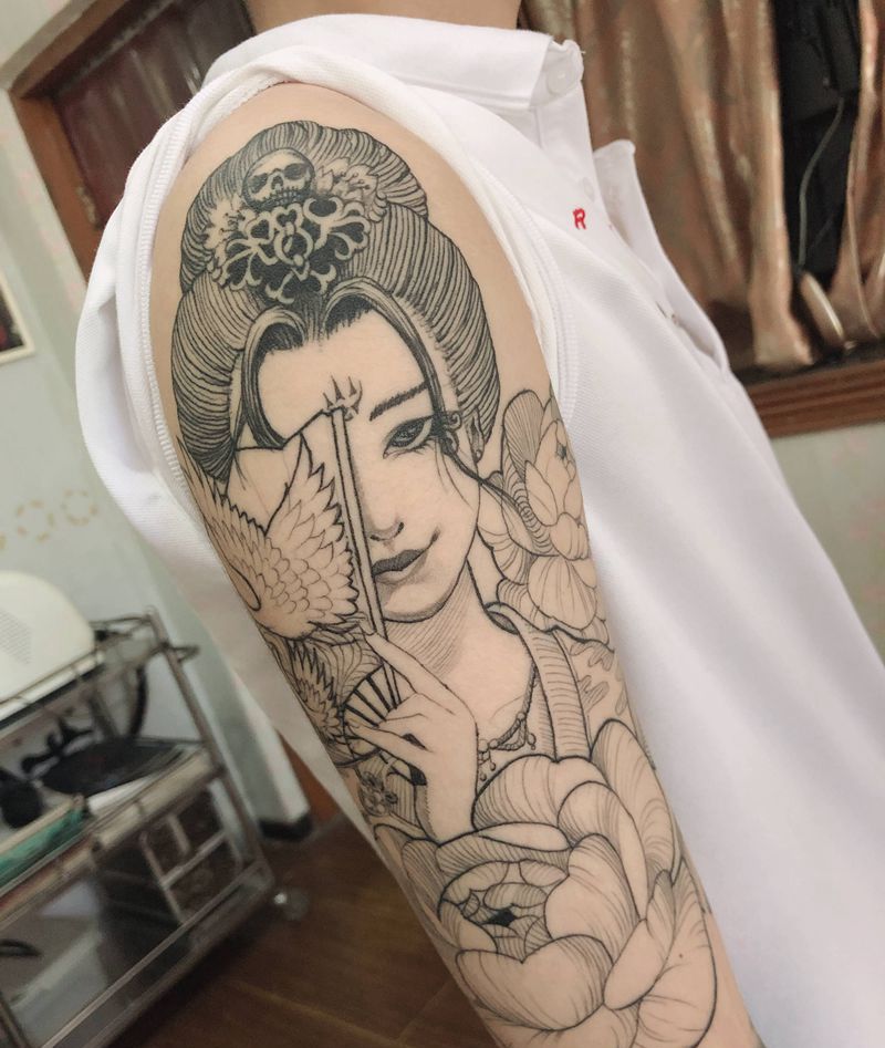 艺妓纹身图片_臀部纹身图案