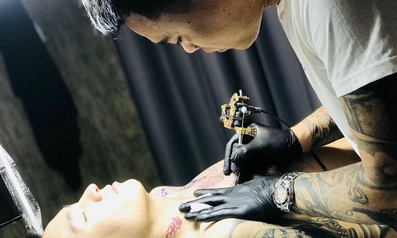 花胸佛未完成纹身图片