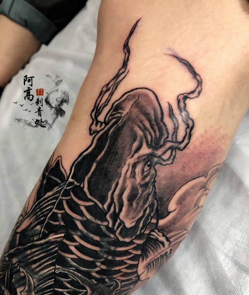 继续遮盖纹身图片