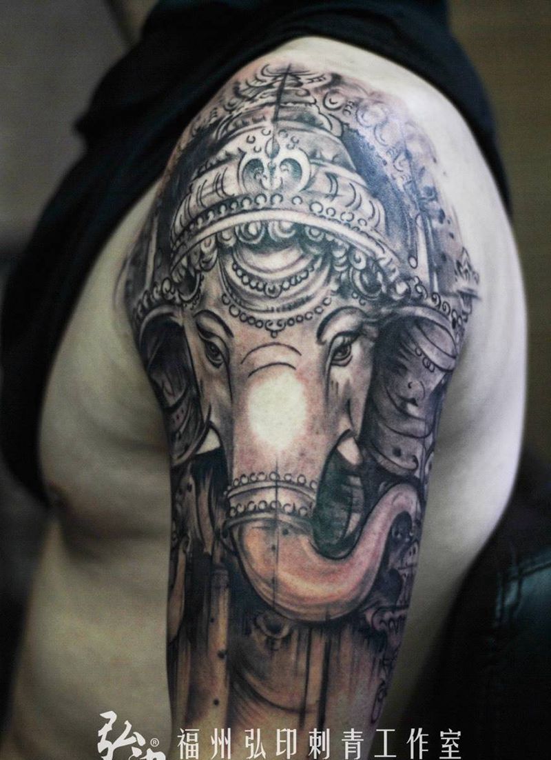 半写实象神纹身图片