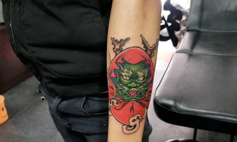 蛋蛋纹身图片_手部纹身图案