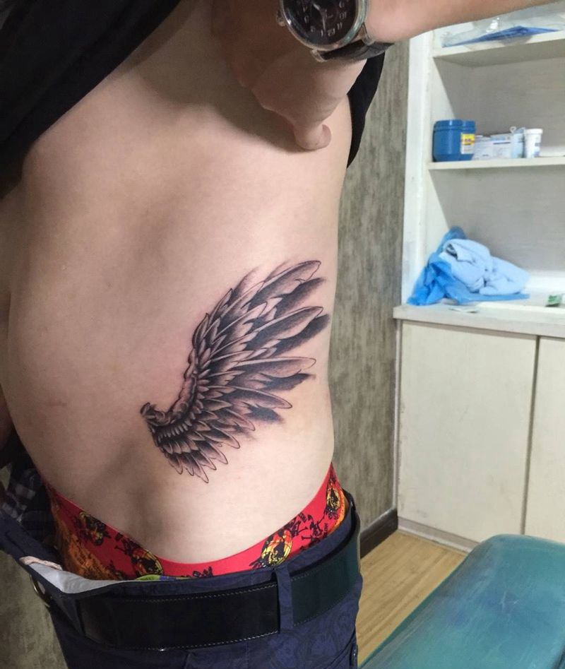 翅膀纹身图片