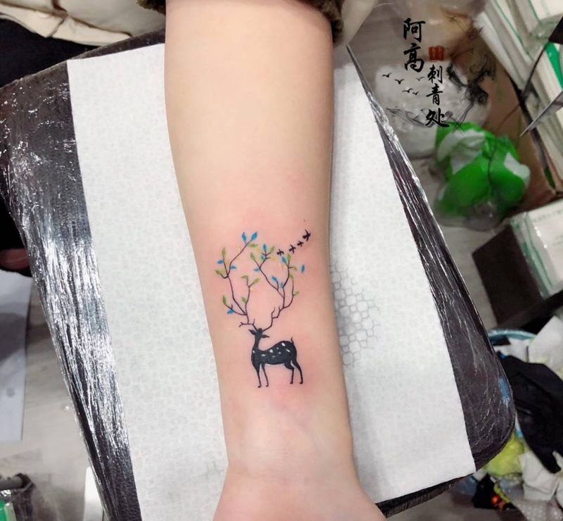 愿林深时见鹿 梦醒时见你纹身图片