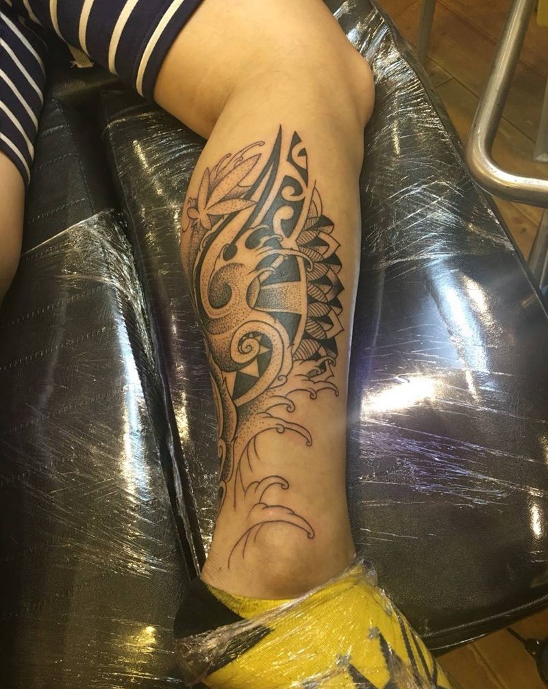小腿图腾纹身图片_成品脚部传统习俗清新几何图腾植物纹身图案