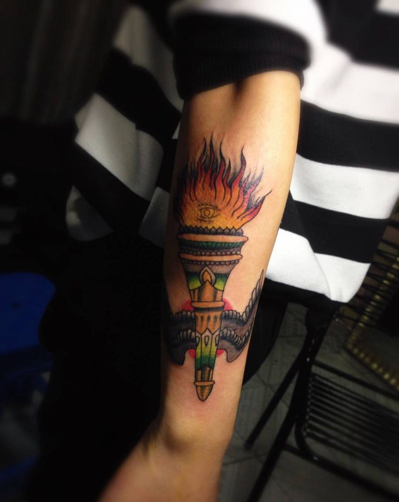 火炬纹身图片