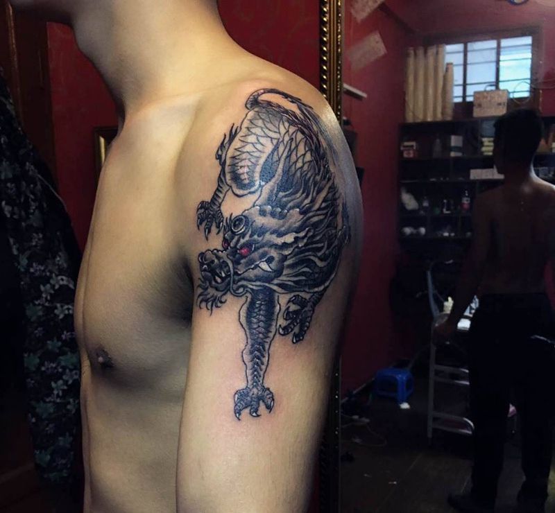 纹铭刺青-梁子纹身图片