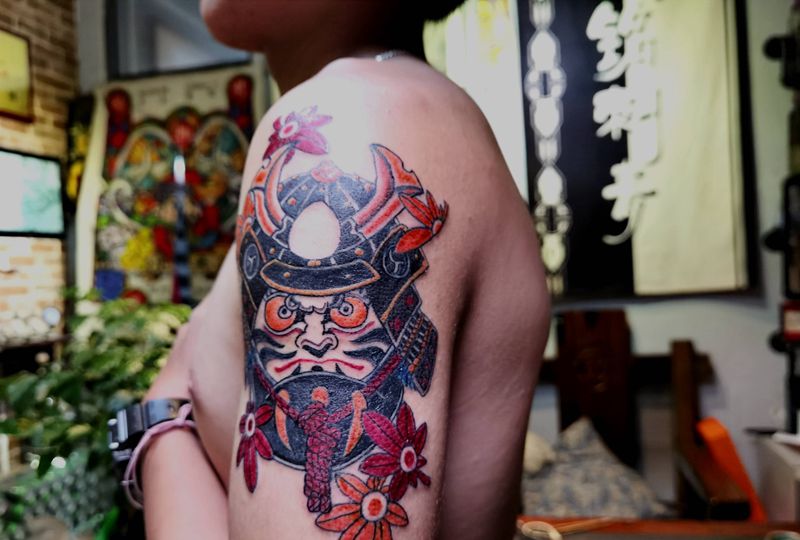 达摩蛋纹身图片_手臂Old School老传统纹身图案