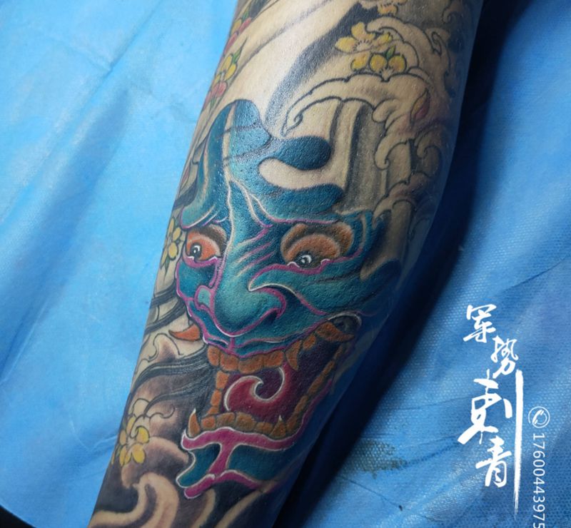 修改纹身图片_腿部纹身图案