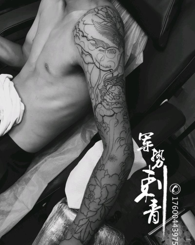 线纹身图片_手部纹身图案