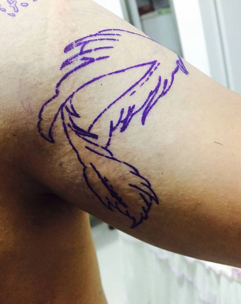 羽毛遮盖伤疤纹身图片