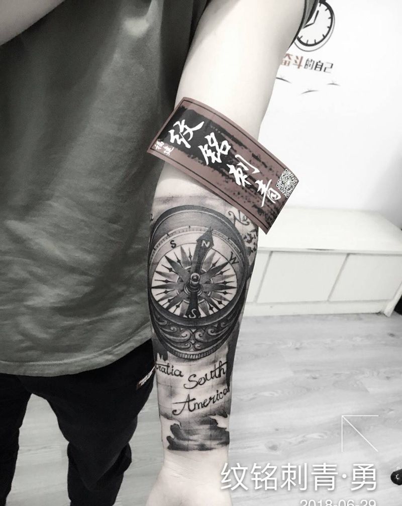 原创设计，世界时针纹身图片